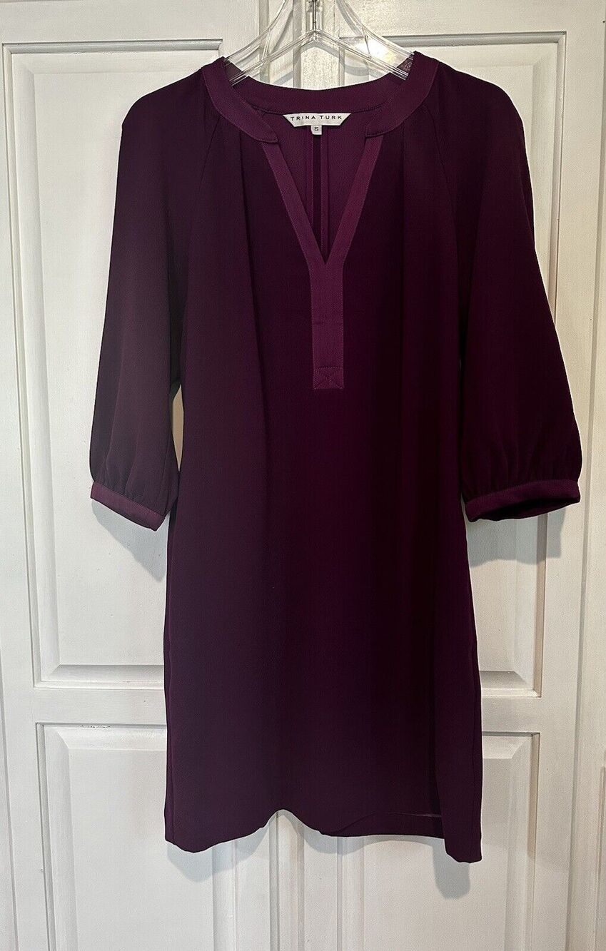 Trina Turk Purple Sheath Dress Size Small Balloon Sleeve Shift 3/4 Sleeve Knee
